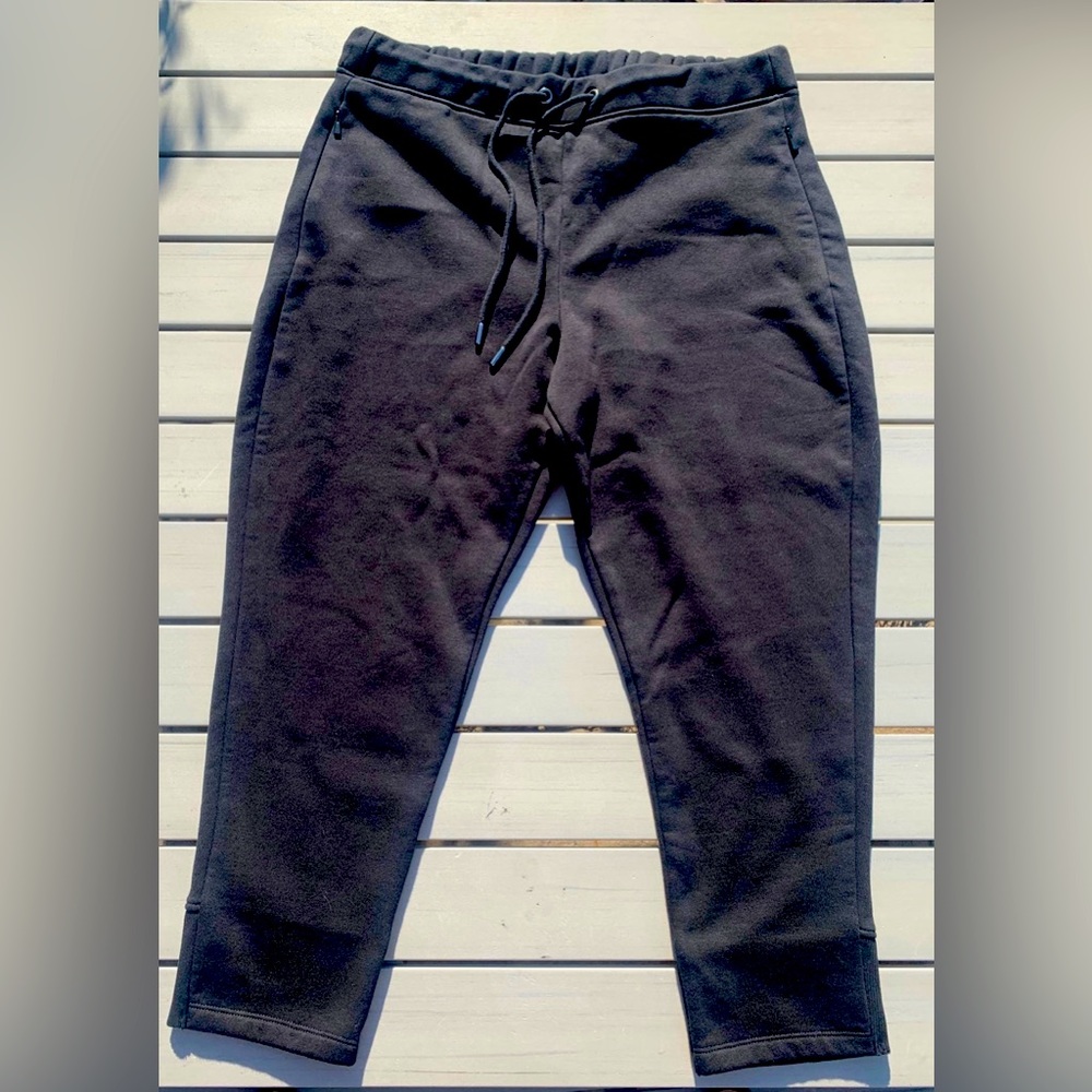 Banana republic women’s joggers in black size large